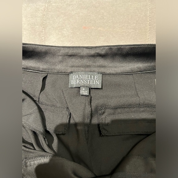 Danielle Bernstein - Picture 3 of 3